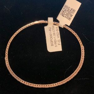 Round Brilliant original diamonds with certificates